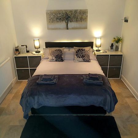 Idyllic 2 Bedroom Self-Contained Upsidedown Annexe Llandrindod Wells Exterior foto
