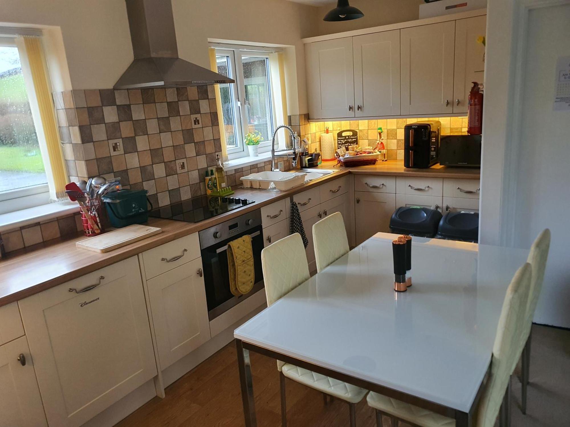 Idyllic 2 Bedroom Self-Contained Upsidedown Annexe Llandrindod Wells Exterior foto